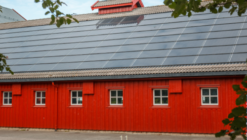 solcellepanel på tak